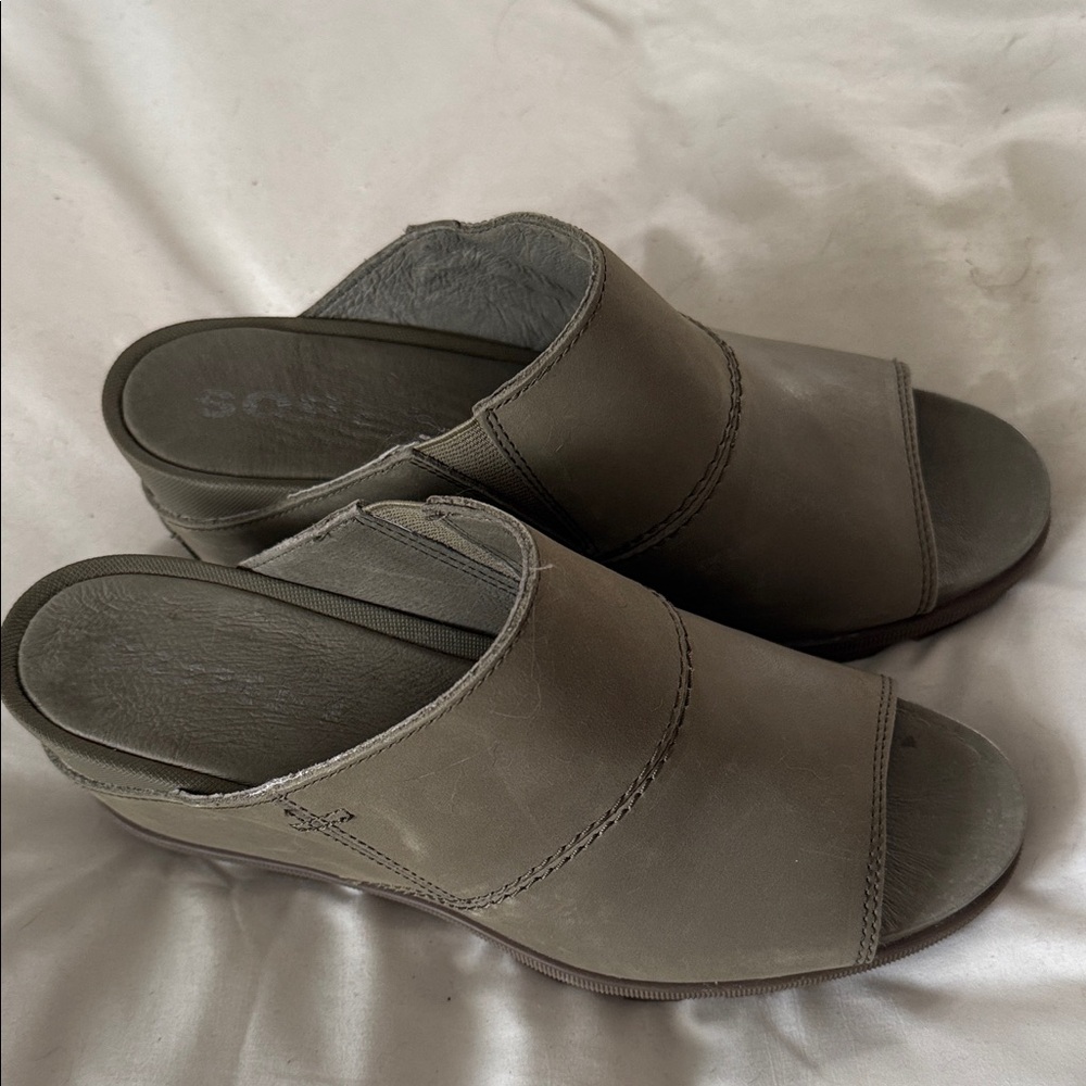 Sorel Olive Green Women's Mules